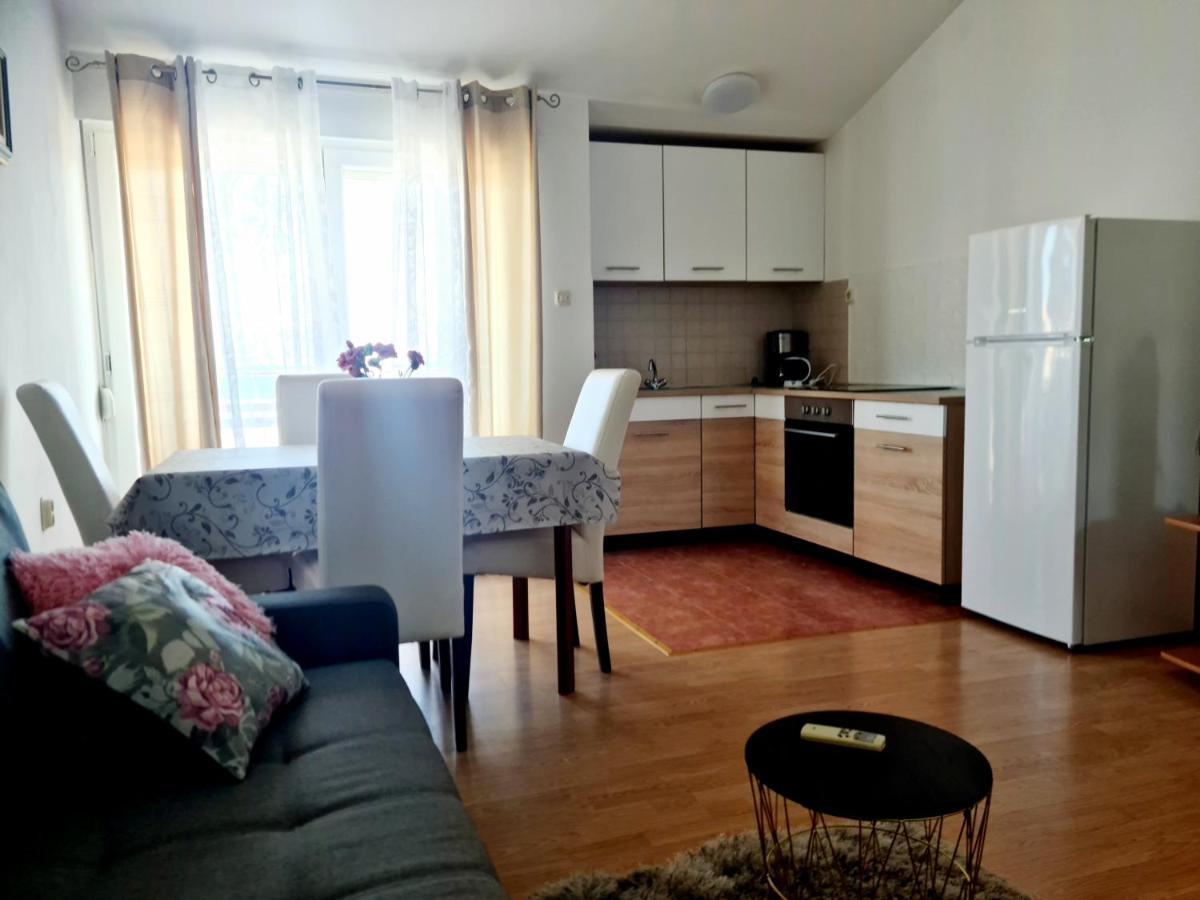Apartmani Junto Preko Ngoại thất bức ảnh