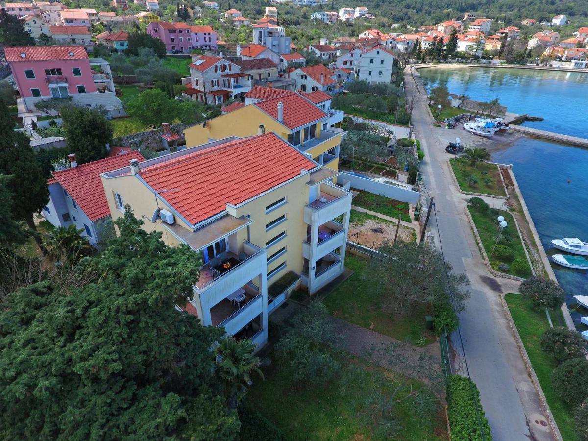 Apartmani Junto Preko Ngoại thất bức ảnh